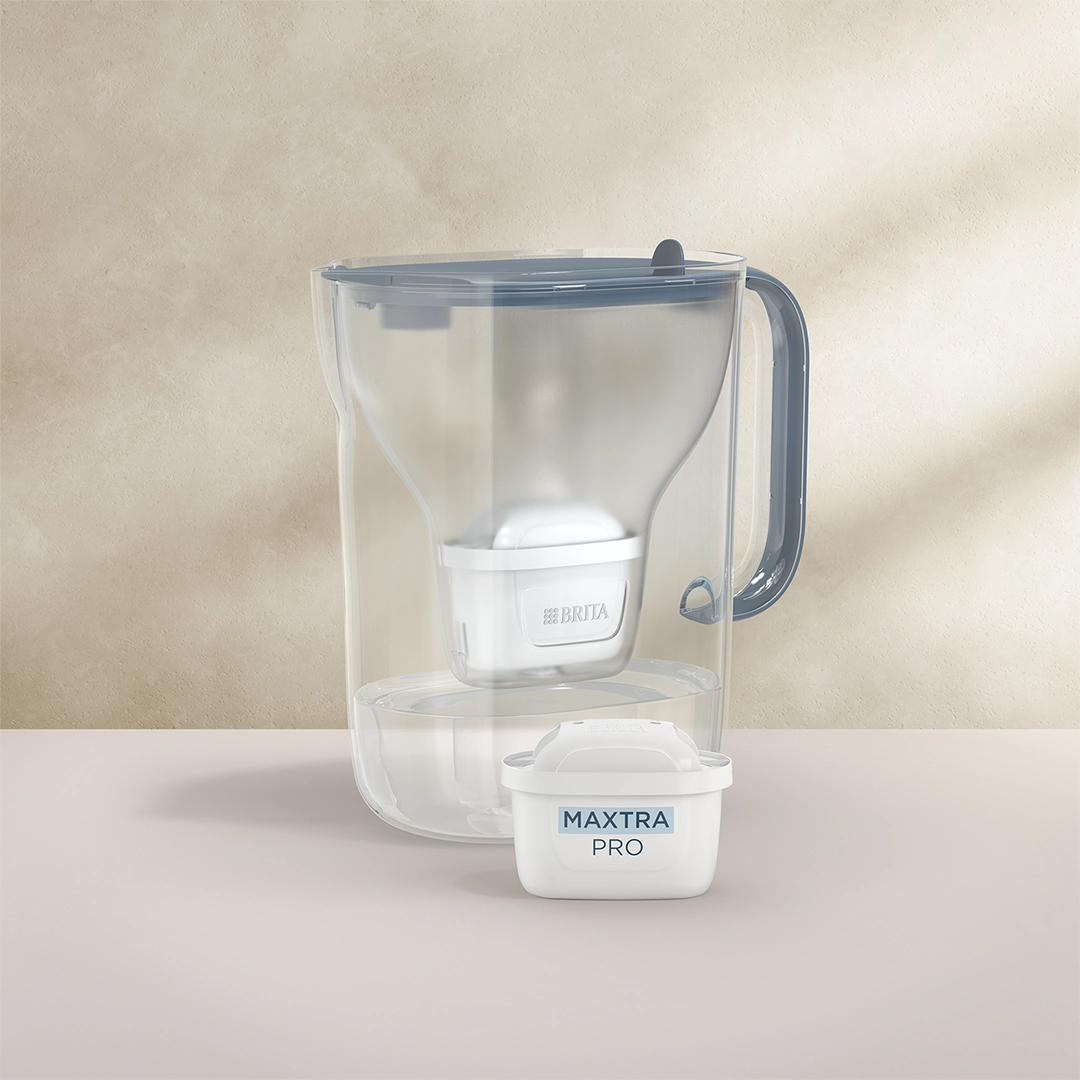BRITA Style Essential XL in blue on a beige background.